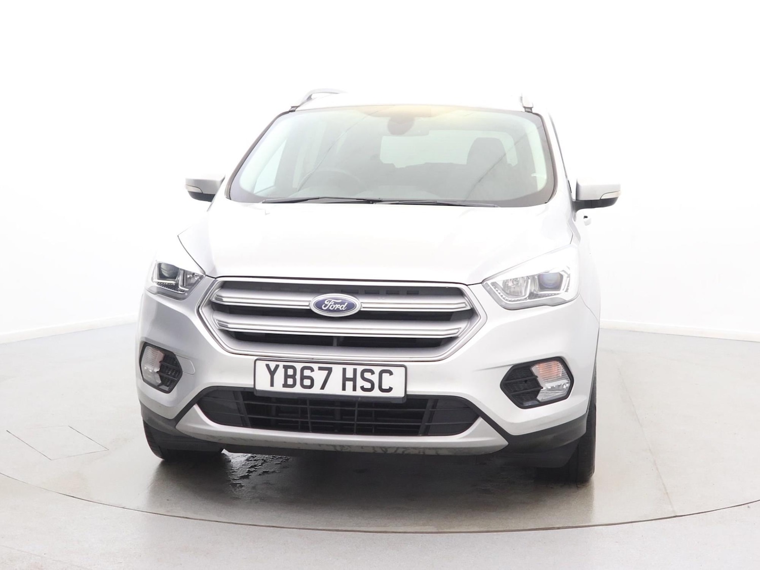 Used Ford Kuga 2017 for sale - 77635130: Photo 2
