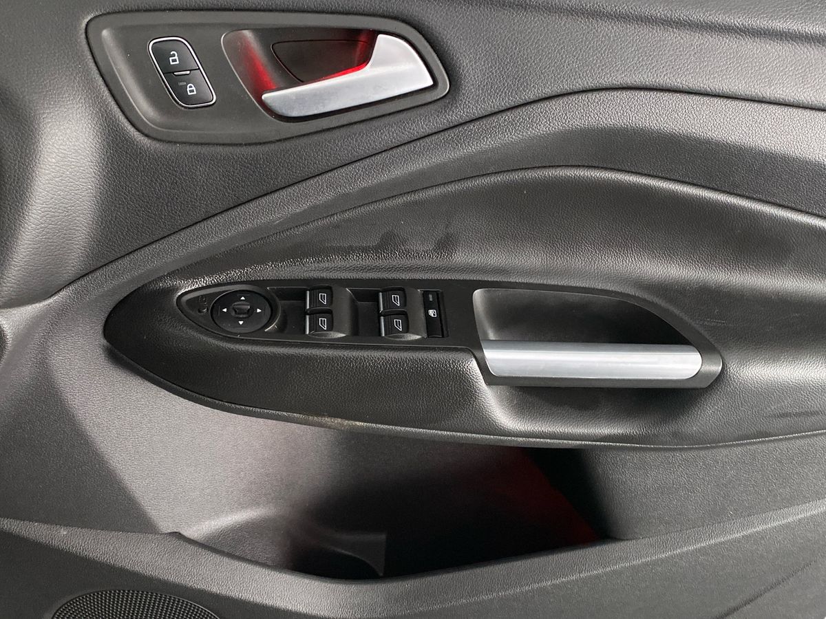 Used Ford Kuga 2017 for sale - 77635130: Photo 20