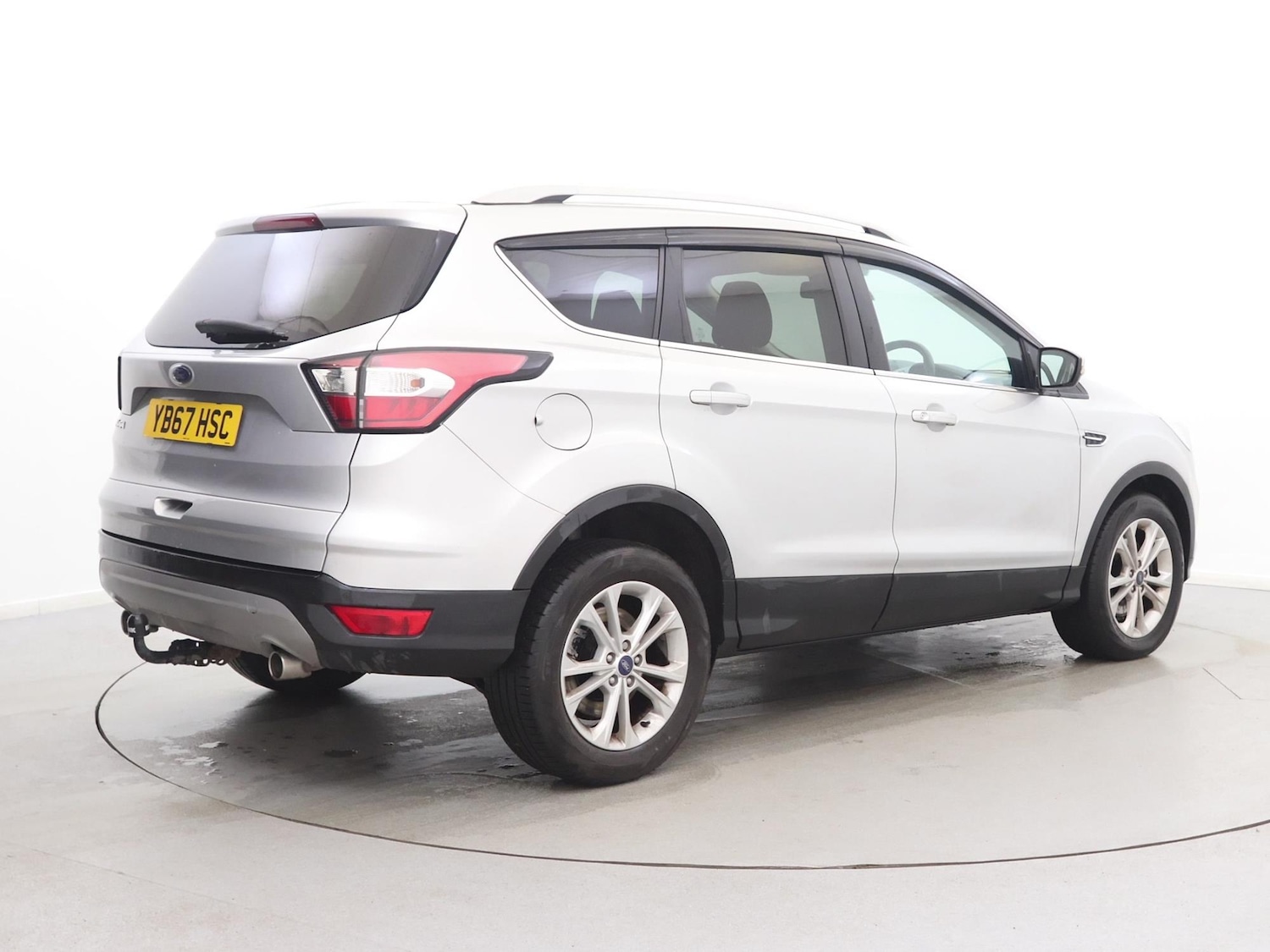 Used Ford Kuga 2017 for sale - 77635130: Photo 5
