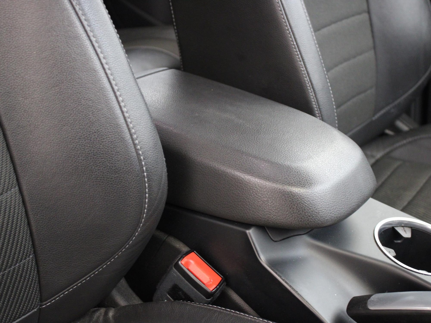 Used Ford Kuga 2015 for sale - 76515786: Photo 24