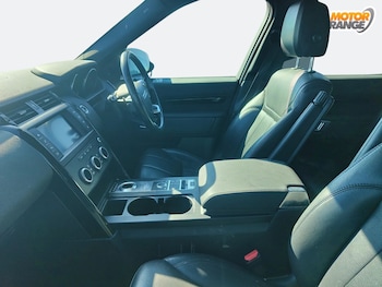 Used Land Rover Discovery 2017 for sale - 78139799: Photo