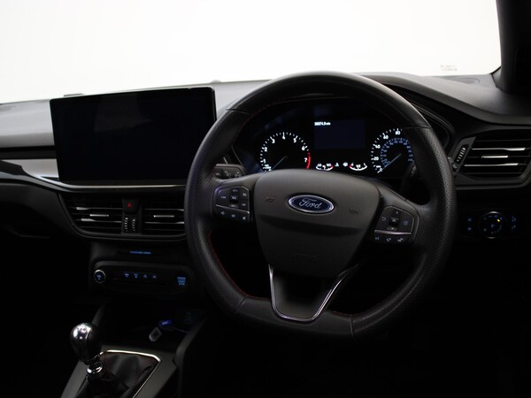 Used Ford Focus 2023 for sale - 75674168: Photo 13