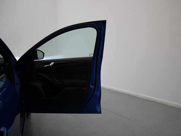 Used Ford Focus 2023 for sale - 75674168: Photo 30