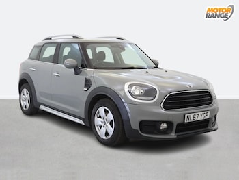 2017 - 2.0 Cooper D 5dr [Chili/Media Pack XL]