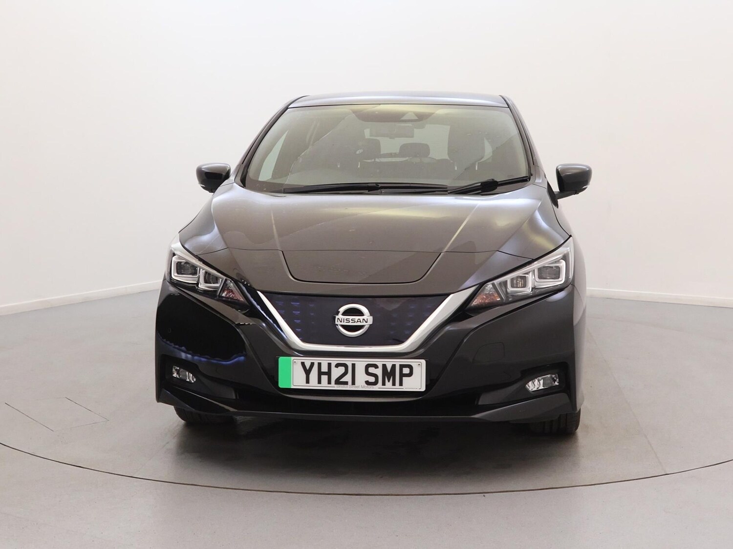 Used Nissan Leaf 2021 for sale - 76090384: Photo 2