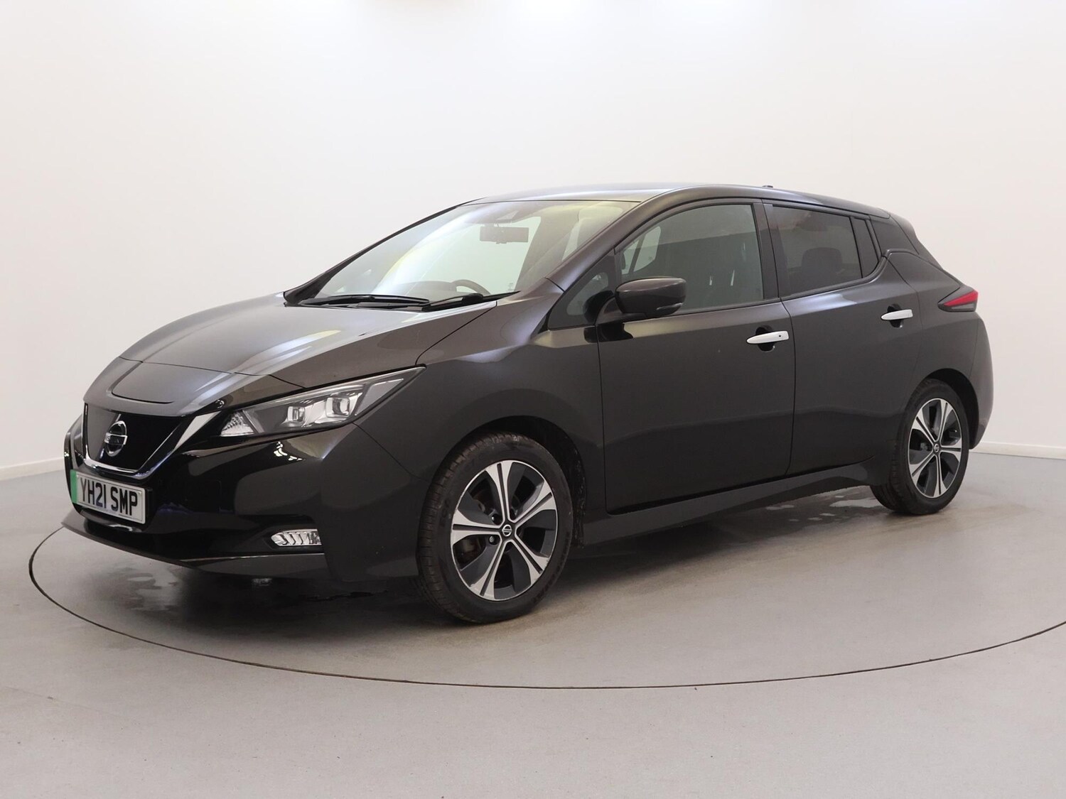 Used Nissan Leaf 2021 for sale - 76090384: Photo 3