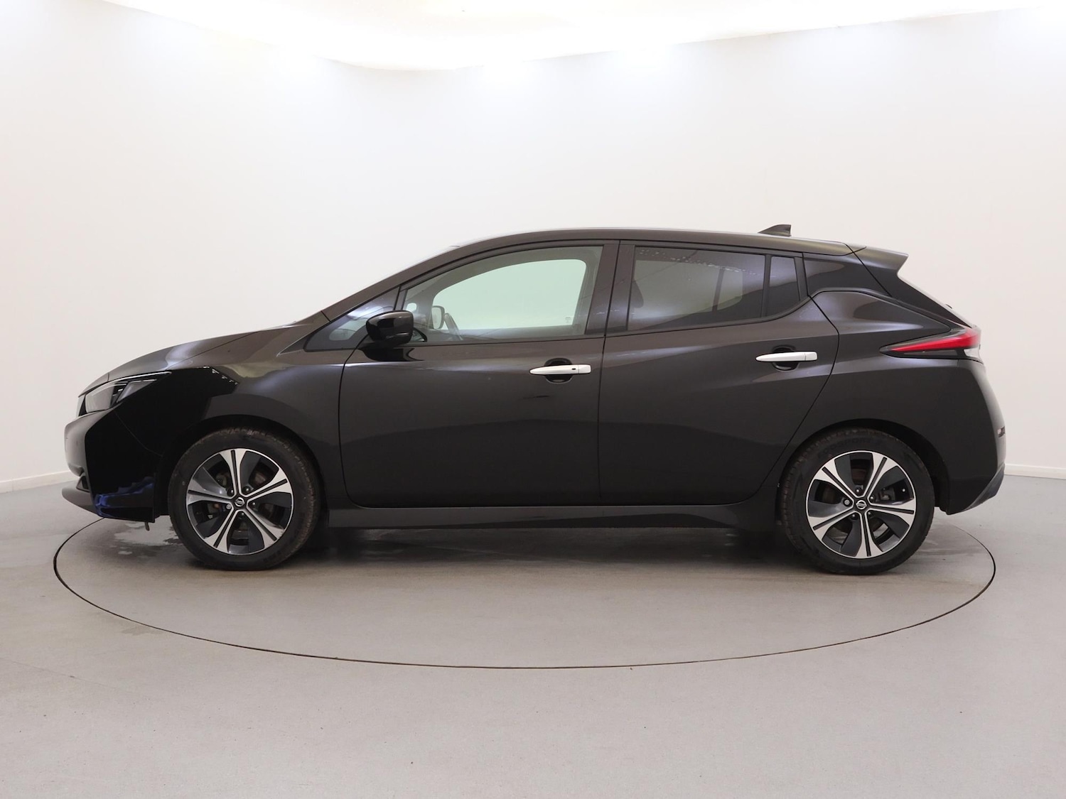 Used Nissan Leaf 2021 for sale - 76090384: Photo 4