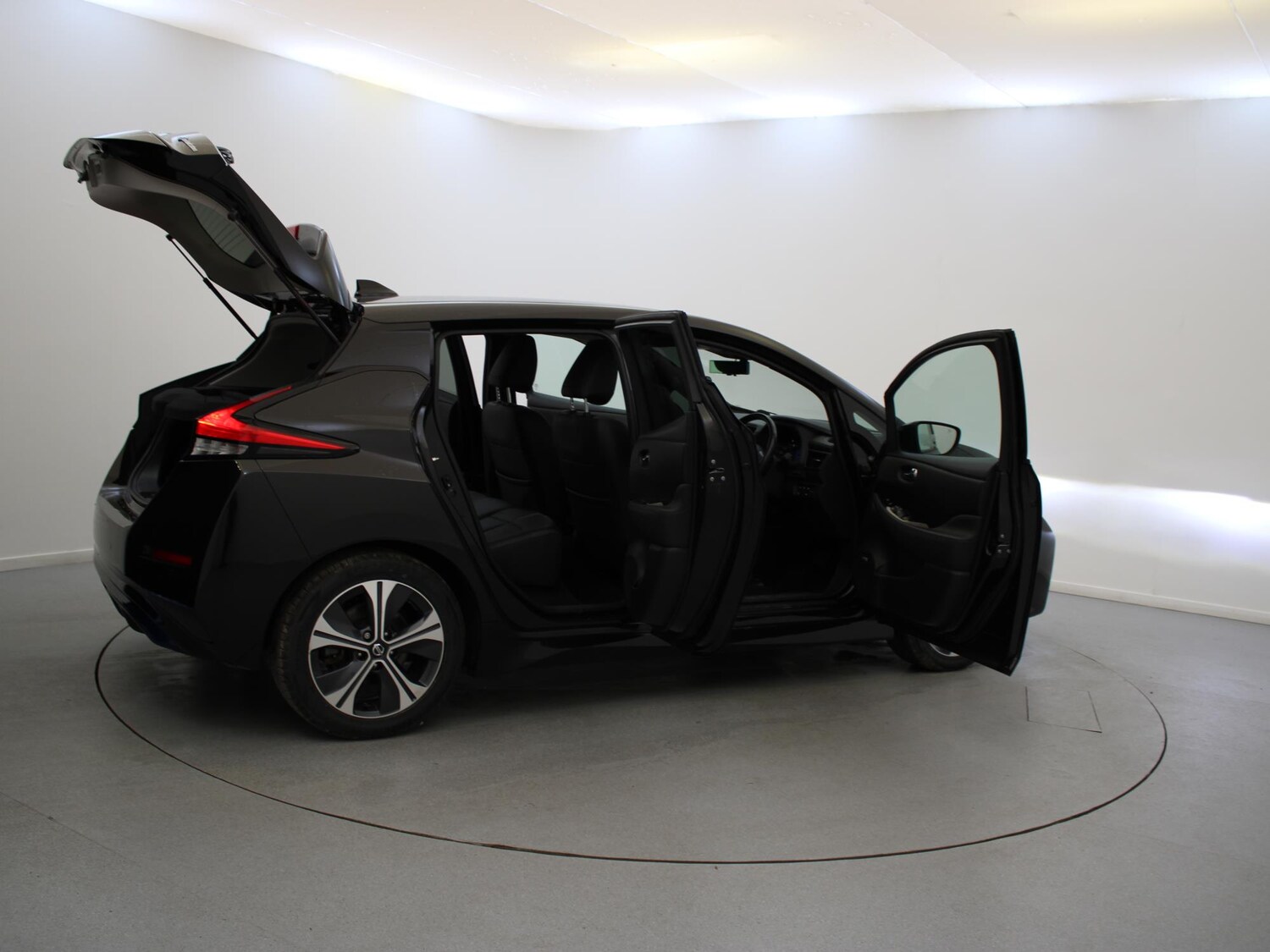 Used Nissan Leaf 2021 for sale - 76090384: Photo 42