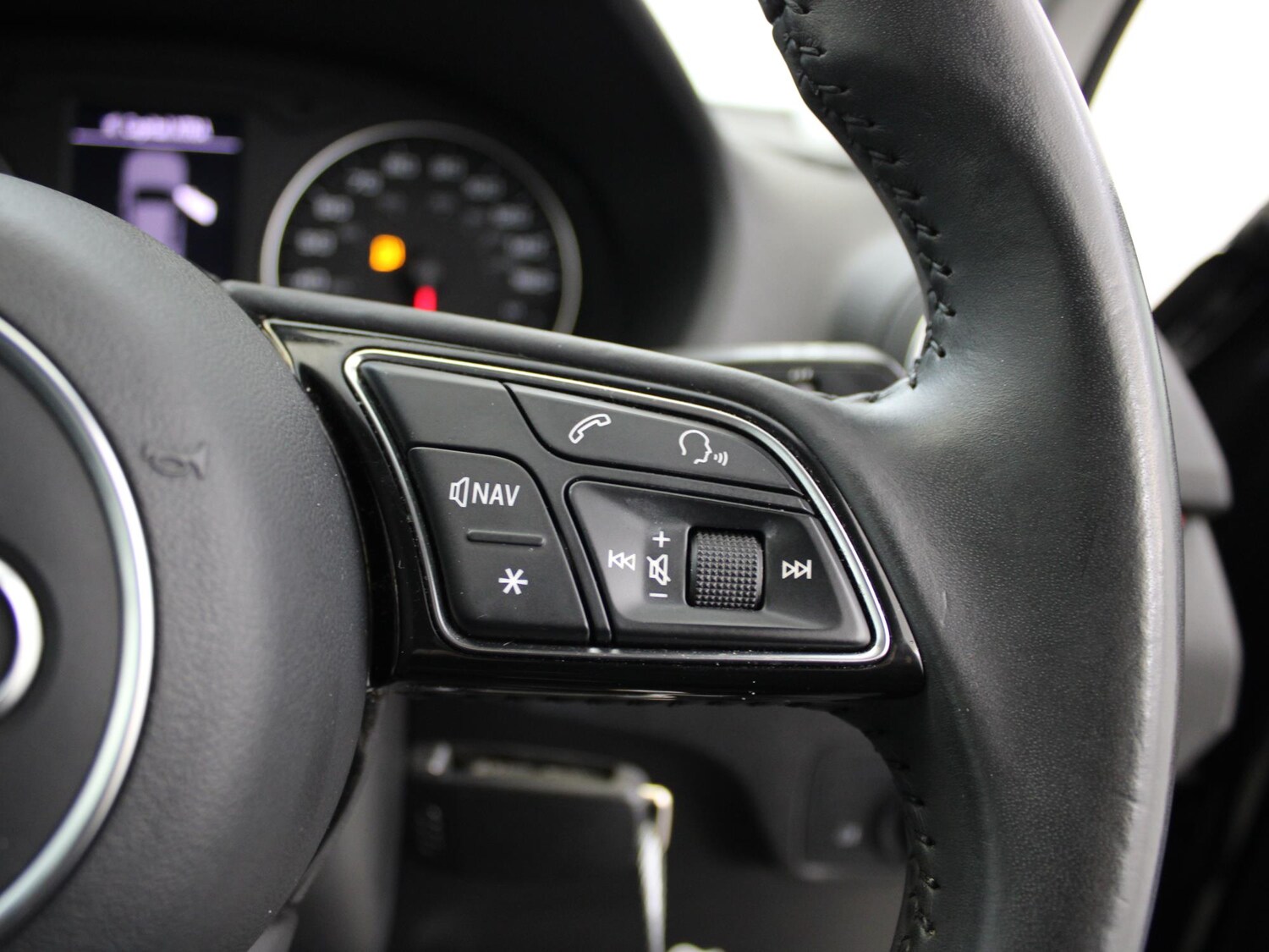 Used Audi Q2 2020 for sale - 76692286: Photo 24