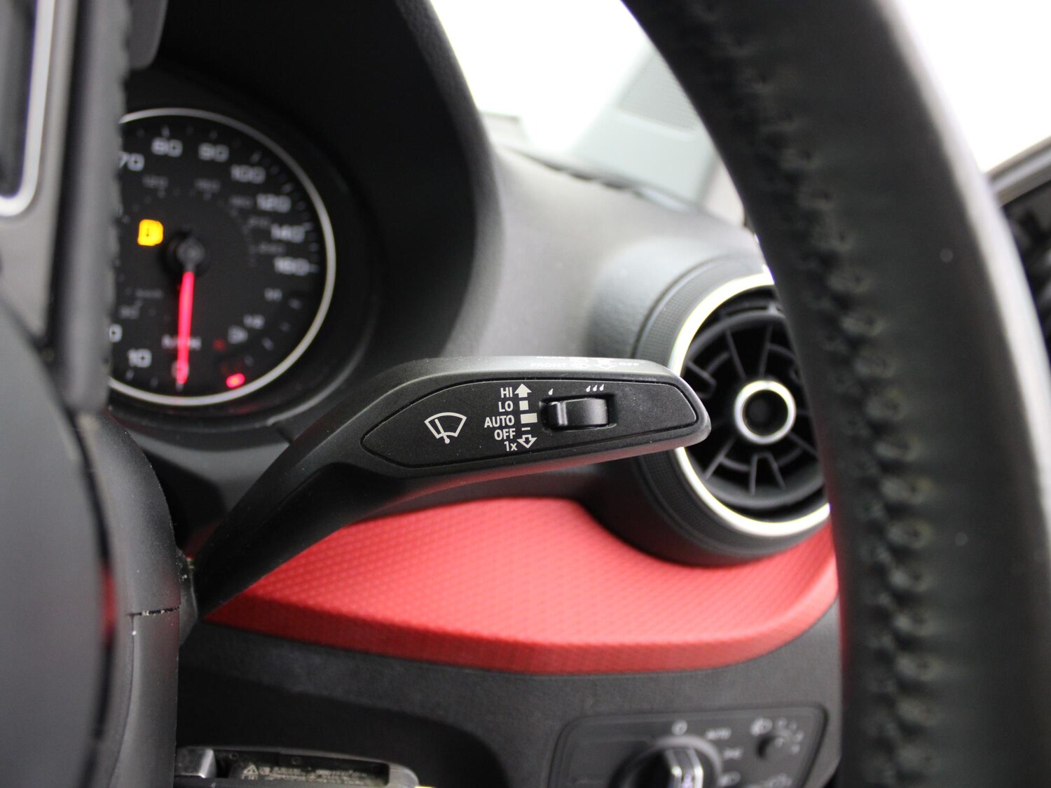 Used Audi Q2 2020 for sale - 76692286: Photo 28