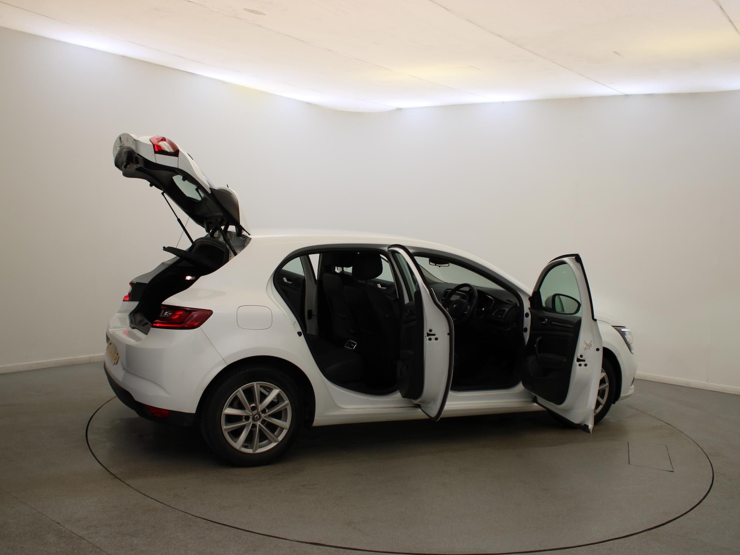 Used Renault Megane 2020 for sale - 78210776: Photo 27