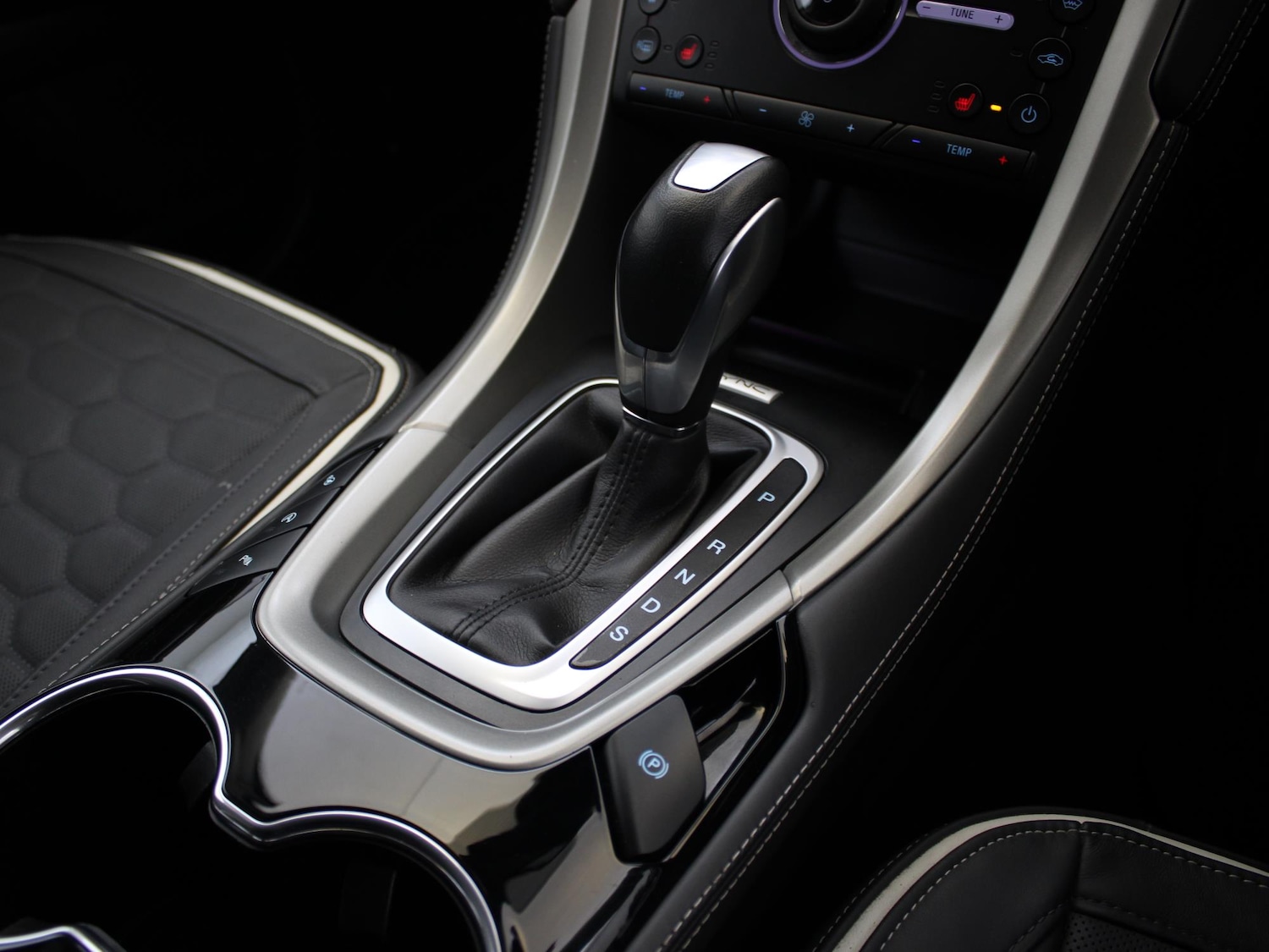 Used Ford Mondeo 2018 for sale - 76515793: Photo 22