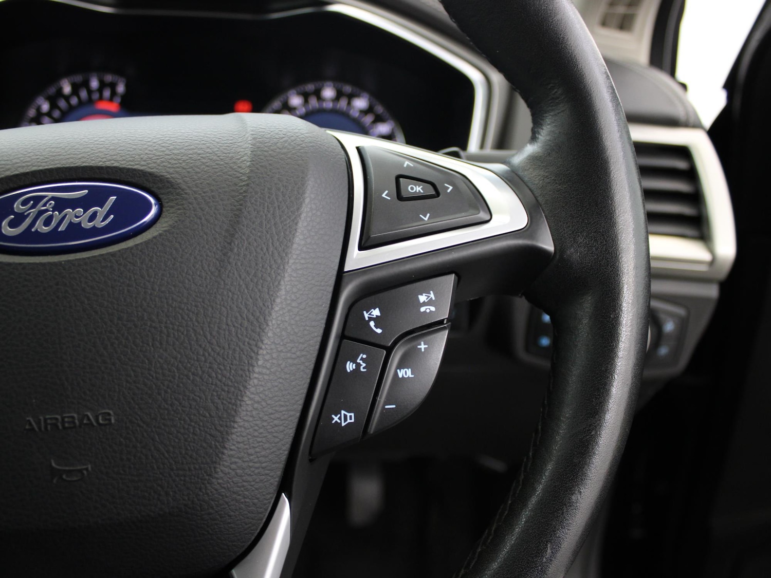 Used Ford Mondeo 2018 for sale - 76515793: Photo 25