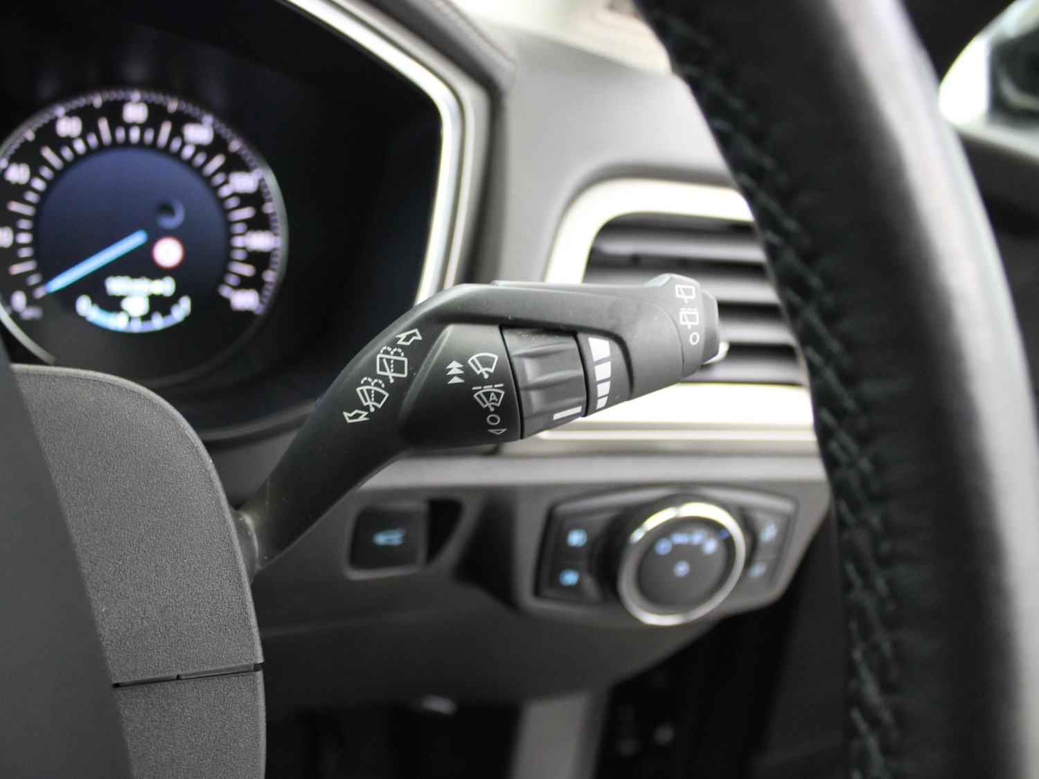 Used Ford Mondeo 2018 for sale - 76515793: Photo 27