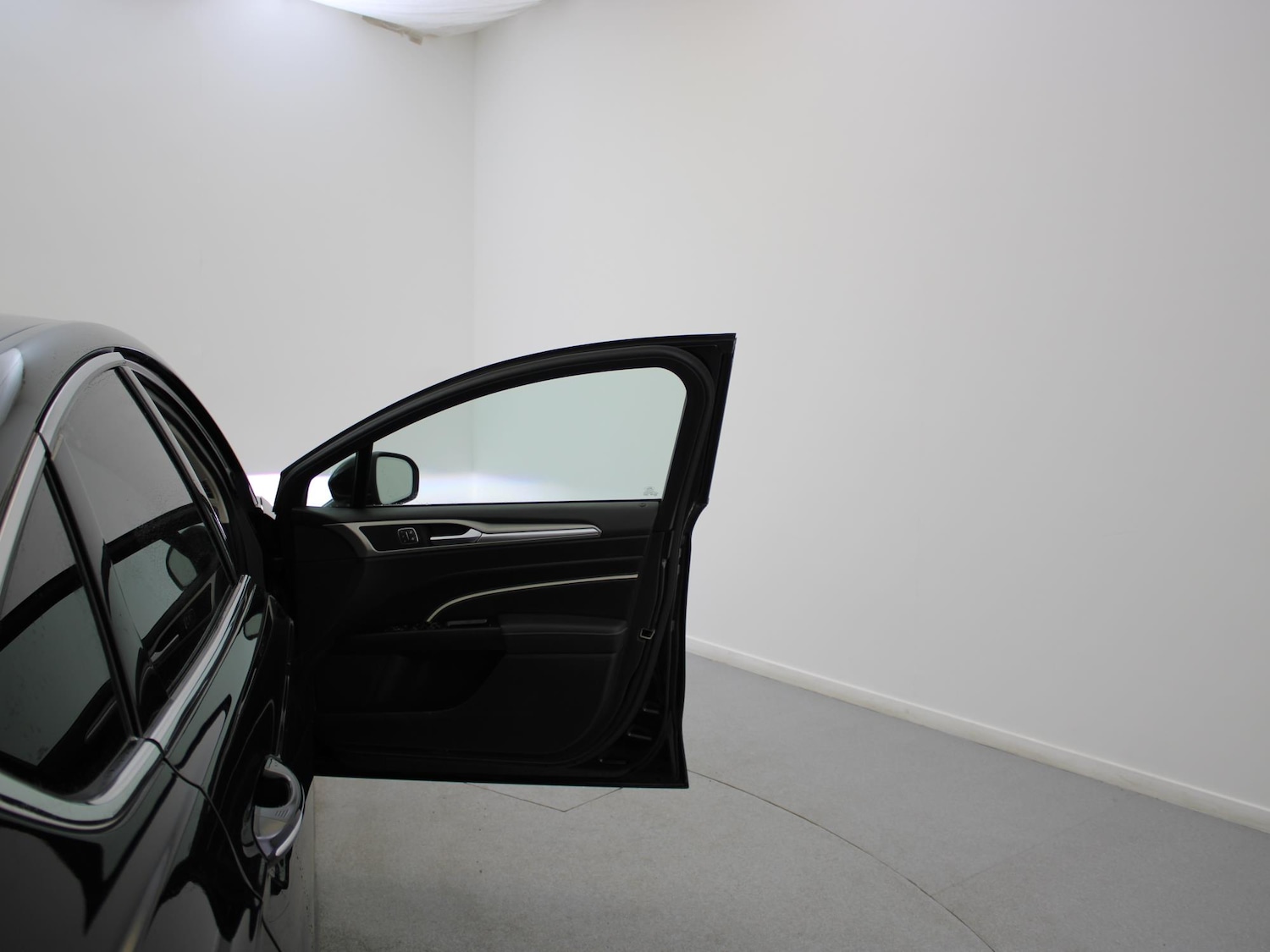 Used Ford Mondeo 2018 for sale - 76515793: Photo 28