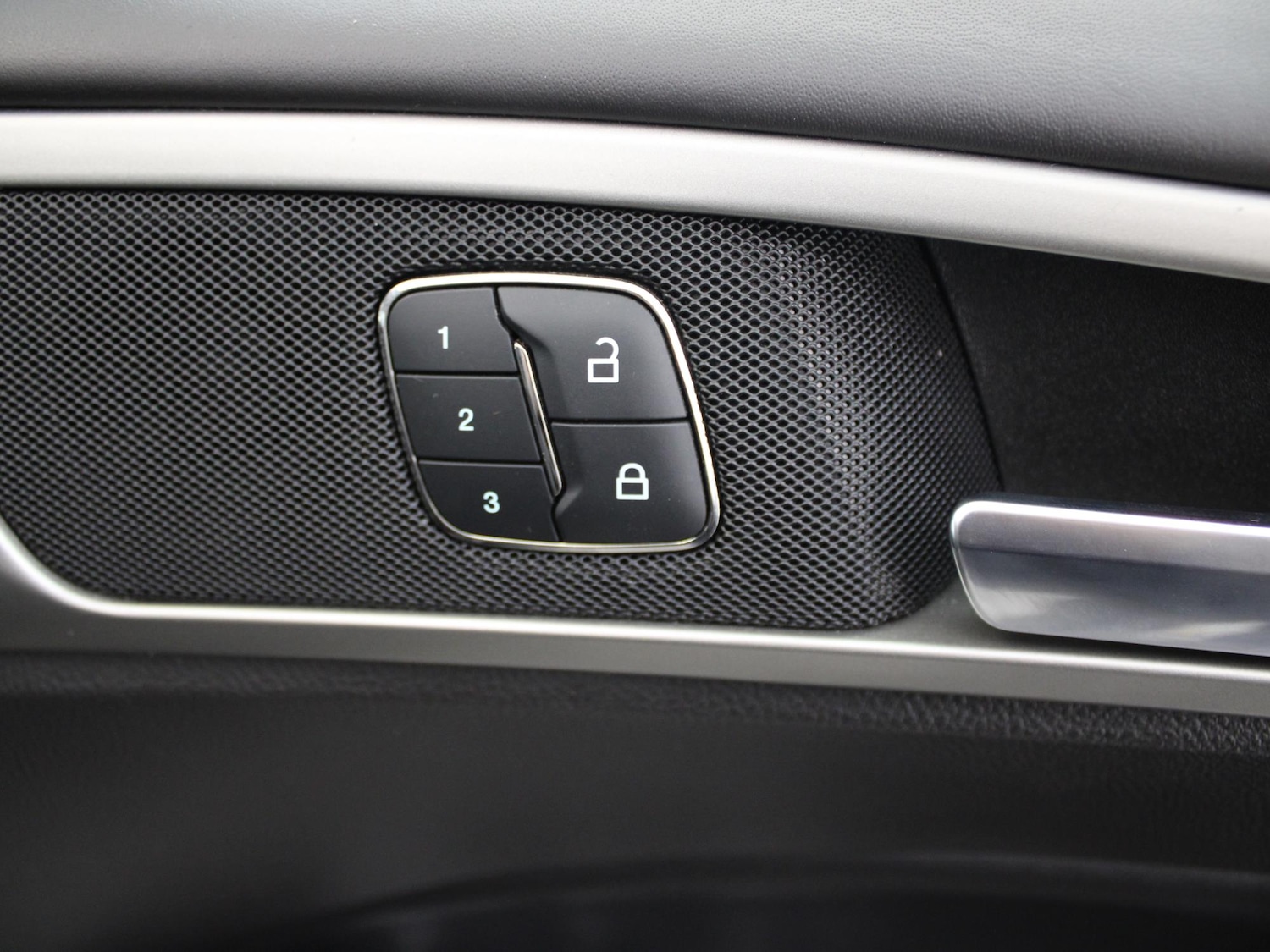 Used Ford Mondeo 2018 for sale - 76515793: Photo 29