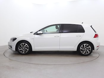 Used Volkswagen Golf 2019 for sale - 78122473: Photo