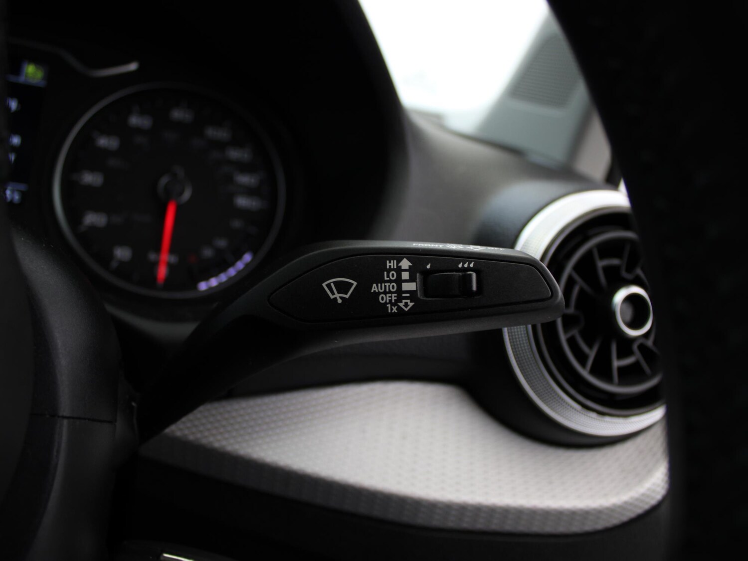 Used Audi Q2 2022 for sale - 76553532: Photo 23