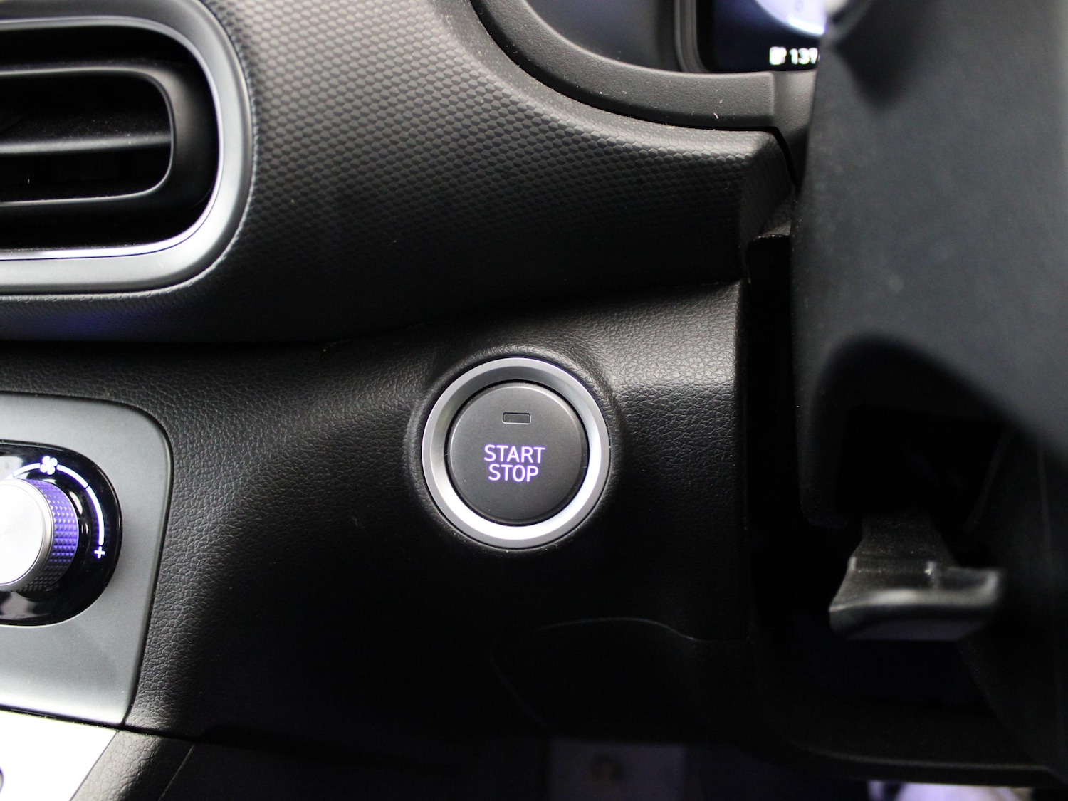 Used Hyundai KONA 2022 for sale - 77135440: Photo 15