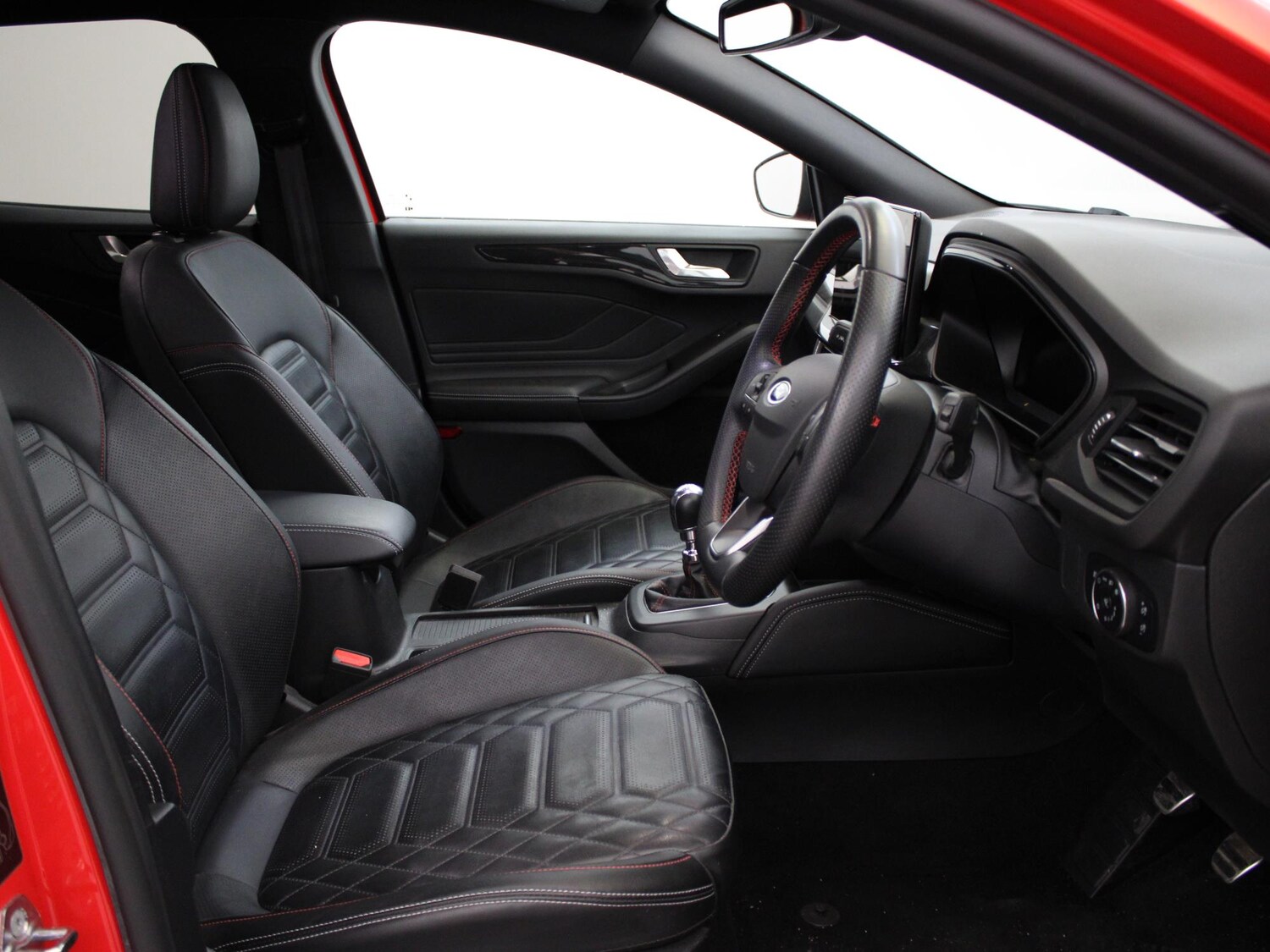 Used Ford Focus 2022 for sale - 76243682: Photo 9