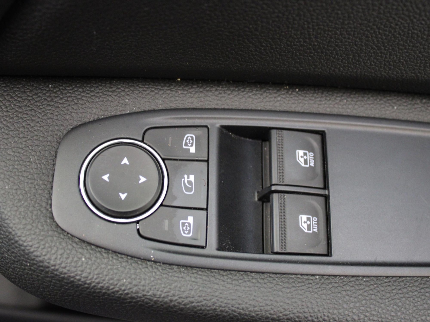 Used Renault Clio 2021 for sale - 76968154: Photo 20