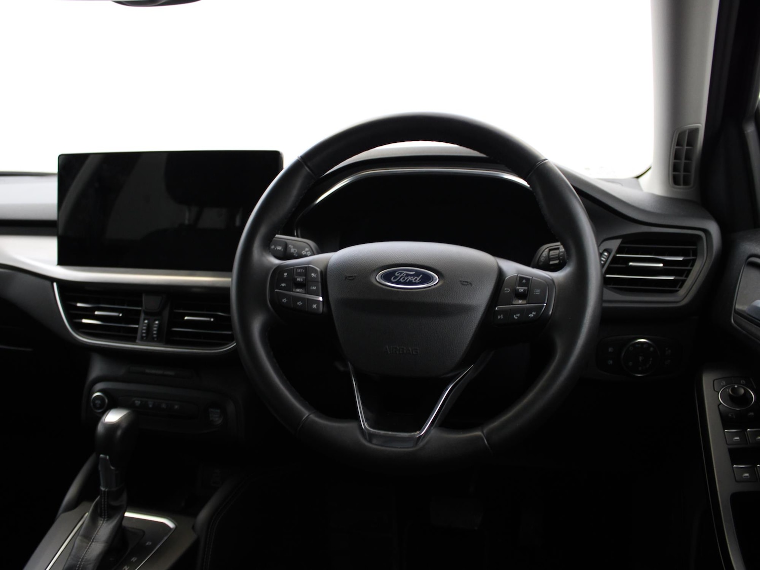 Used Ford Focus 2023 for sale - 76789733: Photo 13