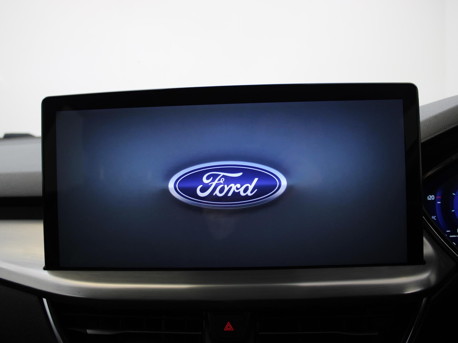 Used Ford Focus 2023 for sale - 76789733: Photo 15