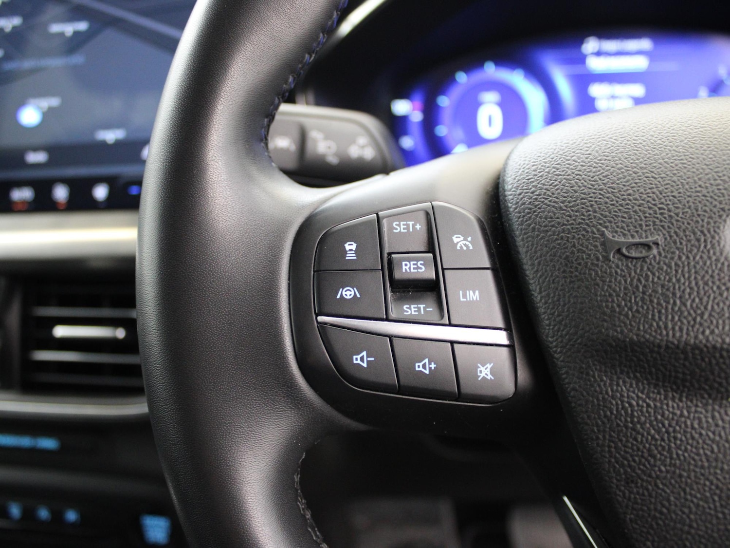 Used Ford Focus 2023 for sale - 76789733: Photo 27