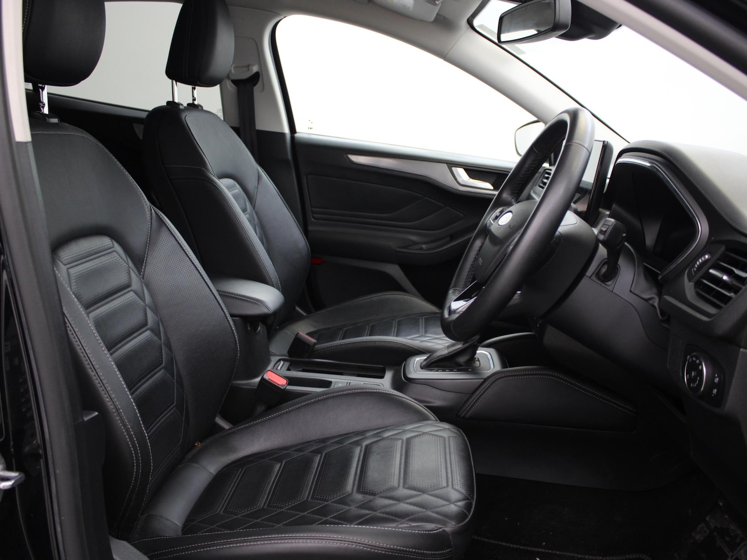 Used Ford Focus 2023 for sale - 76789733: Photo 9