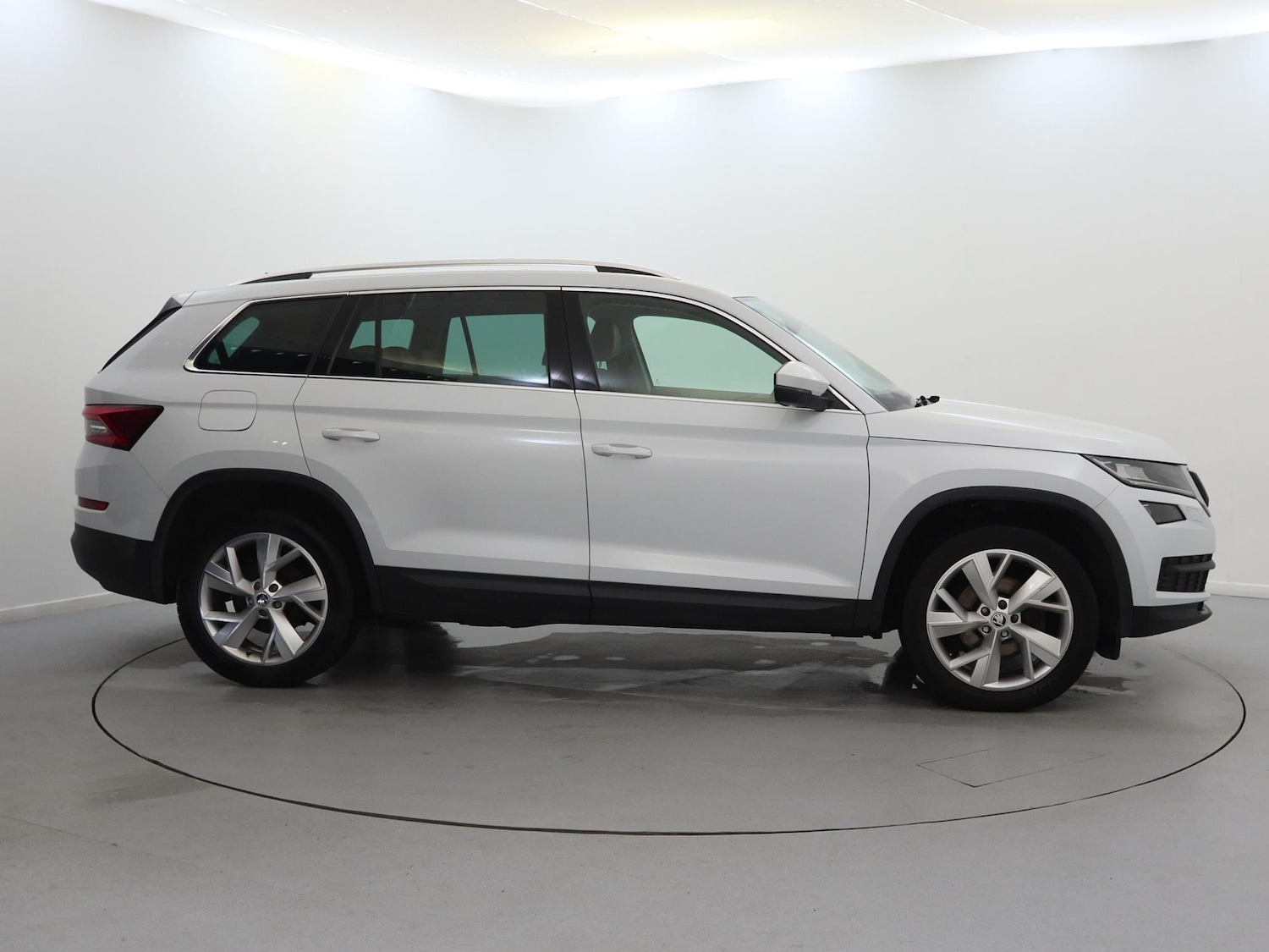 Used Skoda Kodiaq 2017 for sale - 76755397: Photo 8