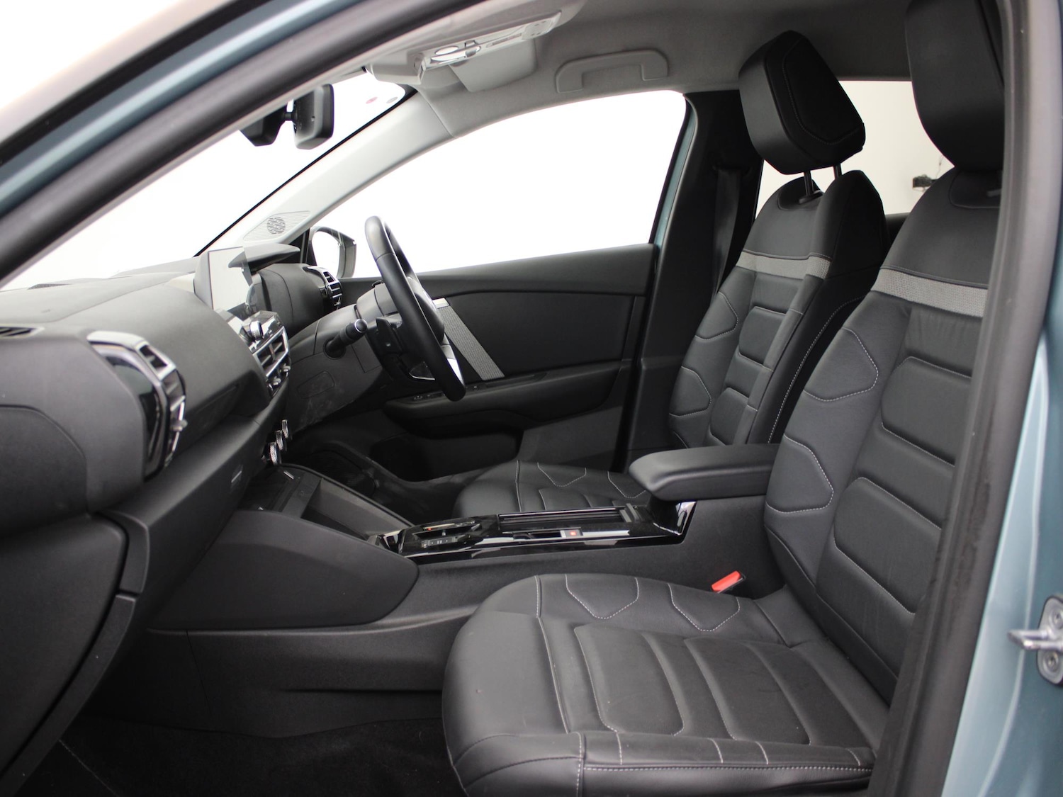 Used Citroen C4 2023 for sale - 77348321: Photo 9