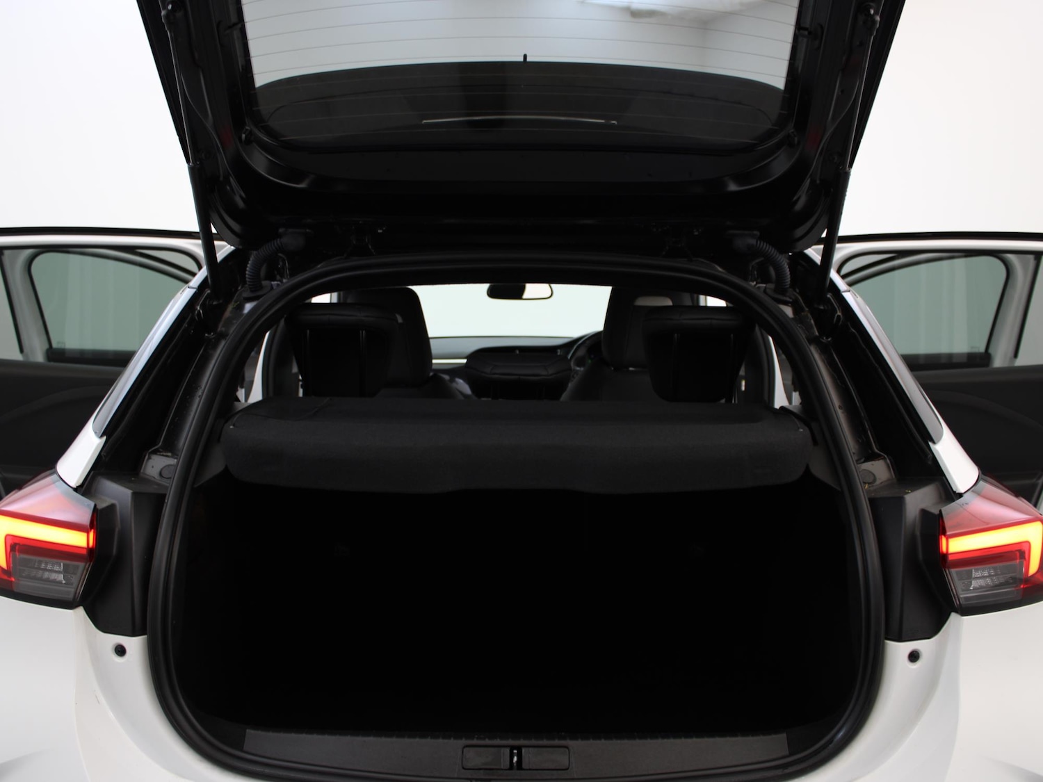 Used Vauxhall Corsa 2023 for sale - 76553550: Photo 39