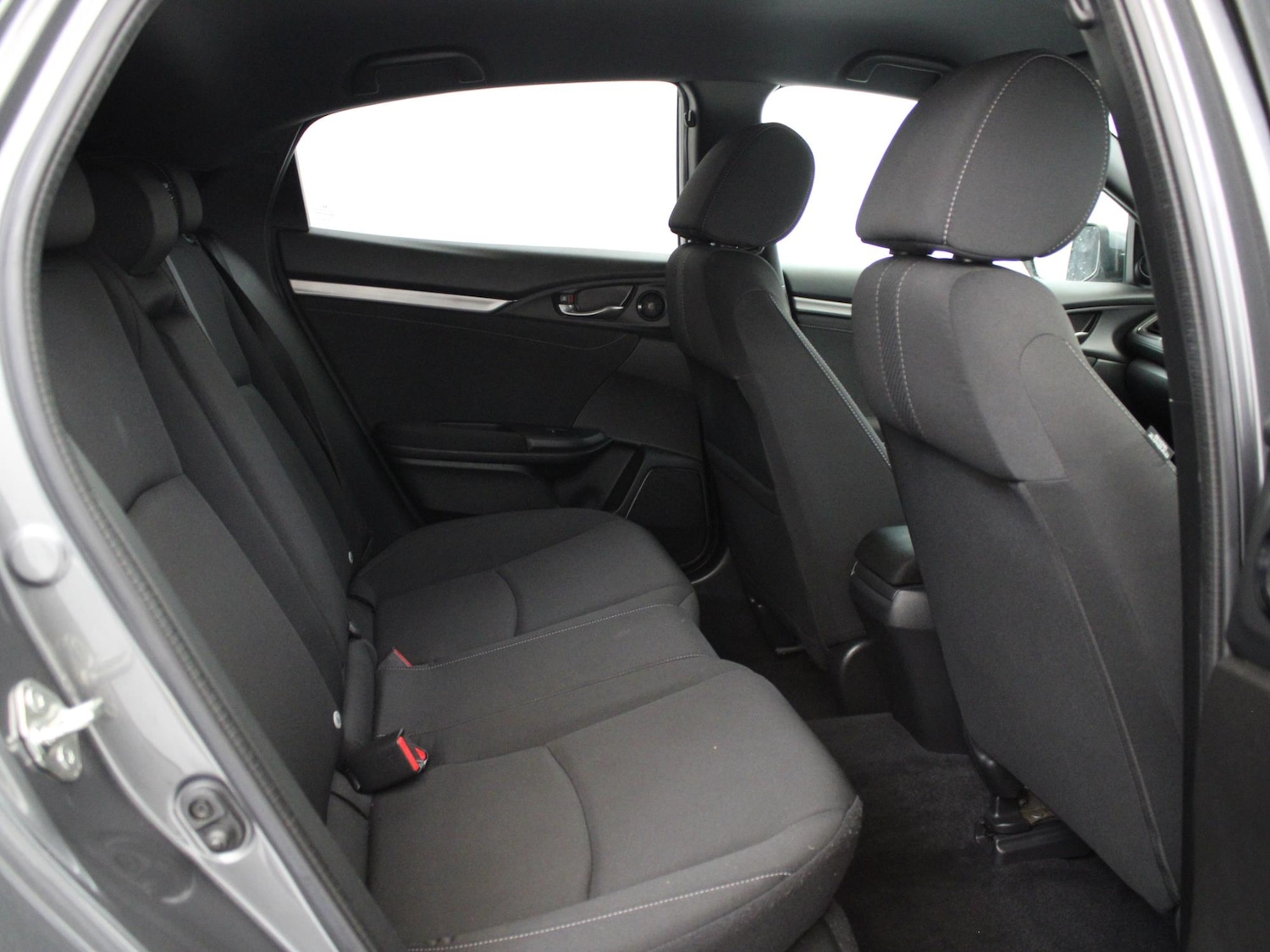 Used Honda Civic 2017 for sale - 76968106: Photo 11