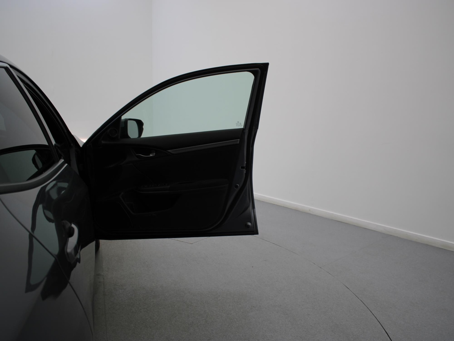 Used Honda Civic 2017 for sale - 76968106: Photo 35