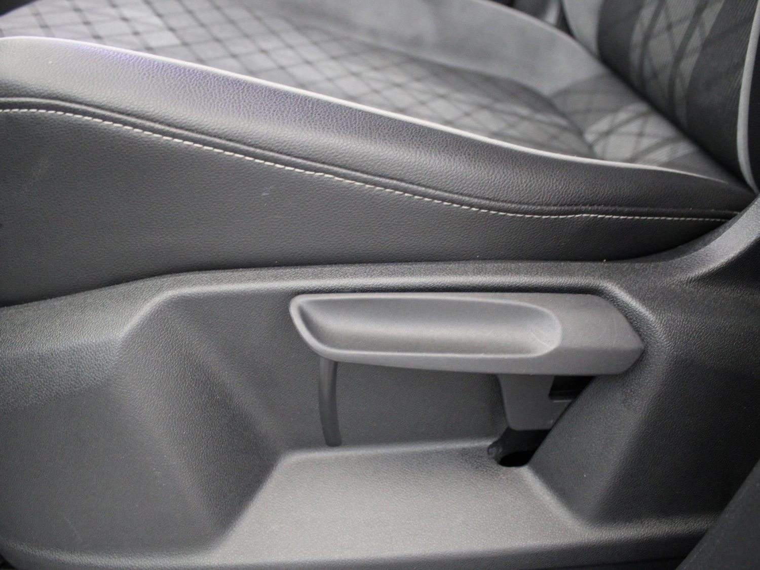 Used Volkswagen Tiguan 2020 for sale - 75611568: Photo 12