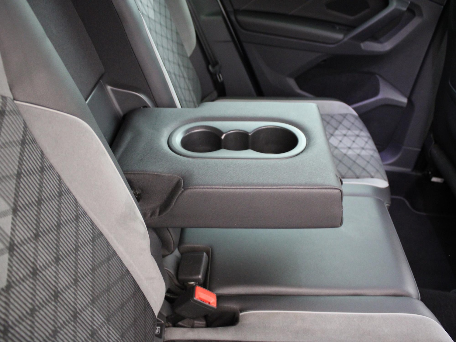 Used Volkswagen Tiguan 2020 for sale - 75611568: Photo 15