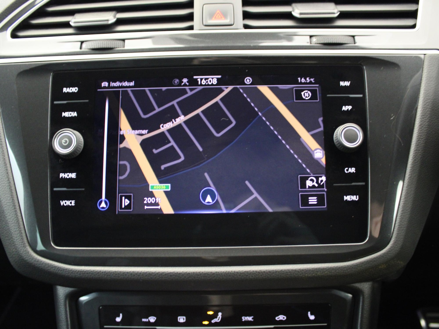 Used Volkswagen Tiguan 2020 for sale - 75611568: Photo 22