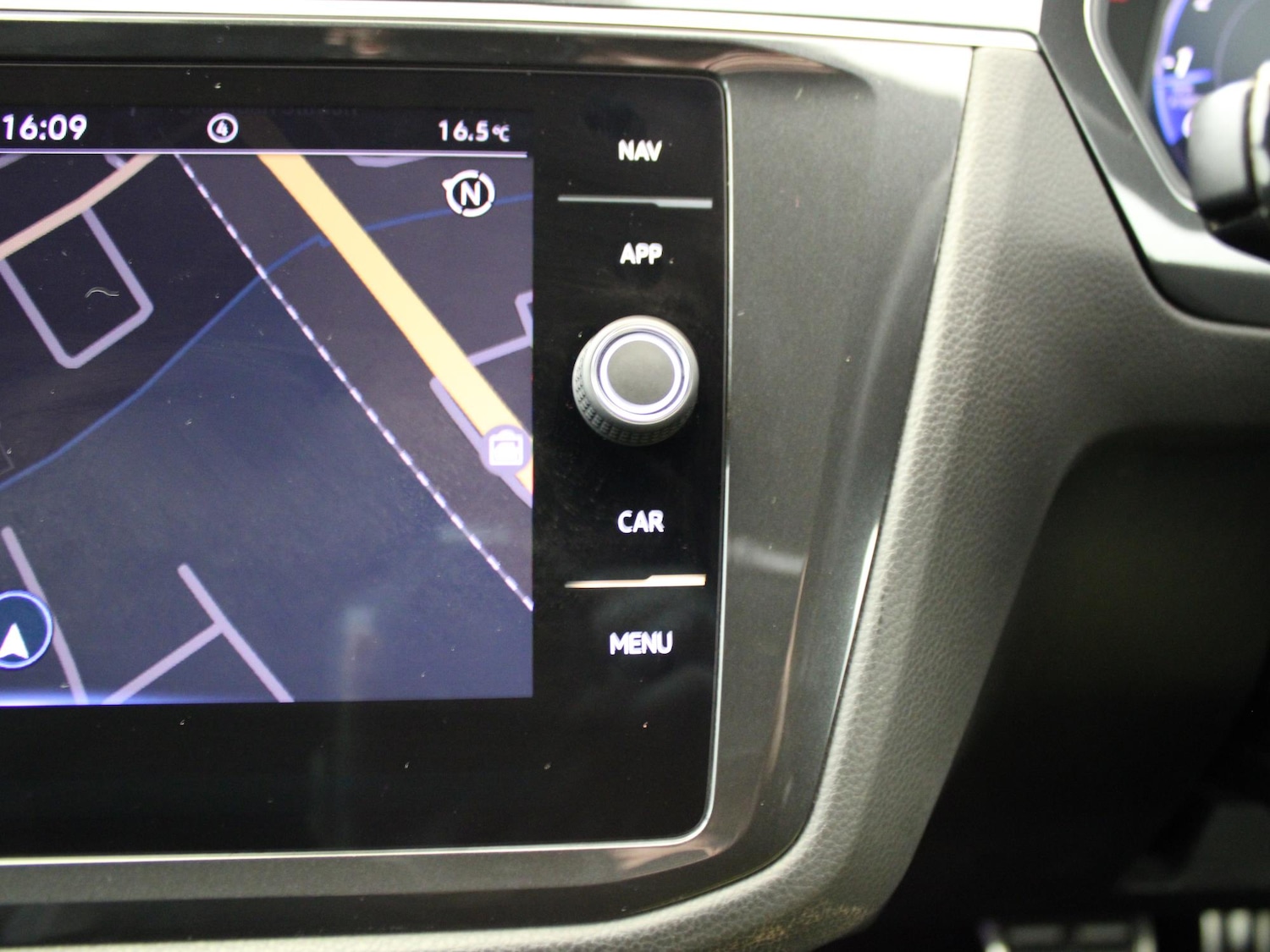 Used Volkswagen Tiguan 2020 for sale - 75611568: Photo 24