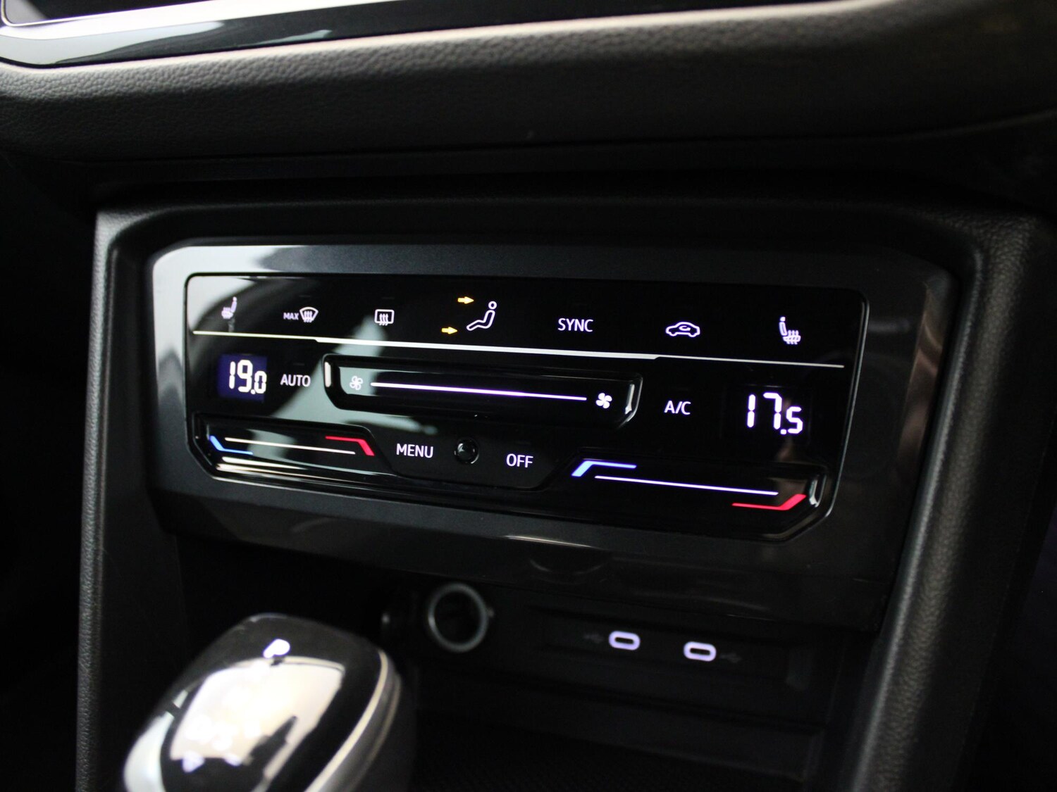 Used Volkswagen Tiguan 2020 for sale - 75611568: Photo 25