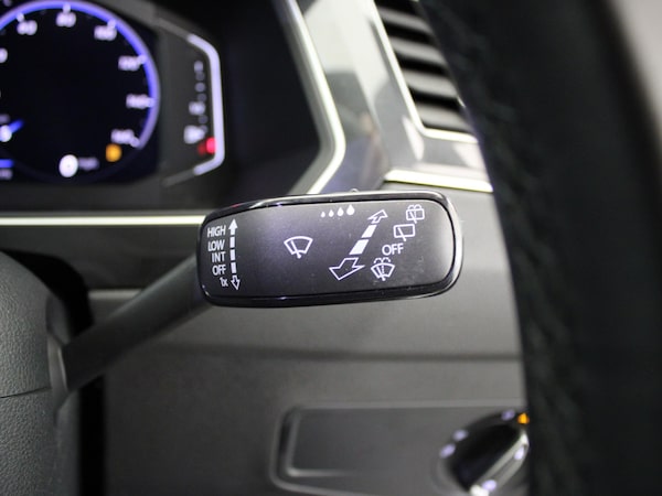 Used Volkswagen Tiguan 2020 for sale - 75611568: Photo 32