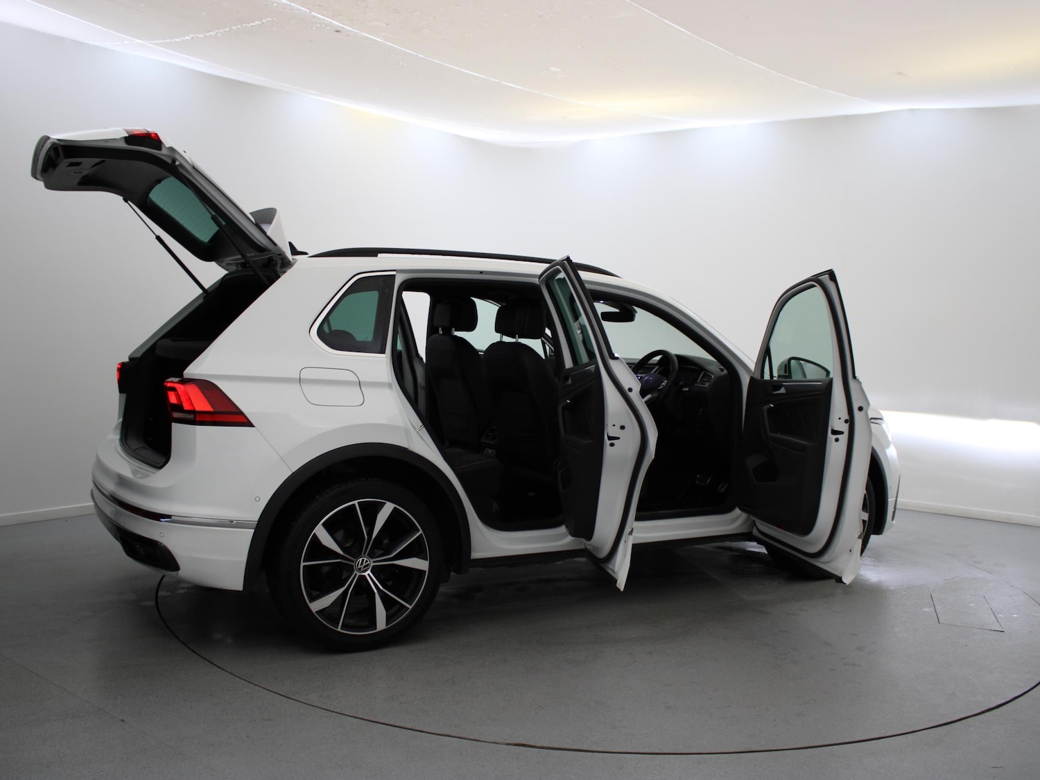 Used Volkswagen Tiguan 2020 for sale - 75611568: Photo 36