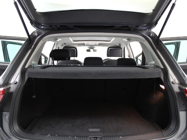 Used Volkswagen Tiguan 2018 for sale - 75651069: Photo 44