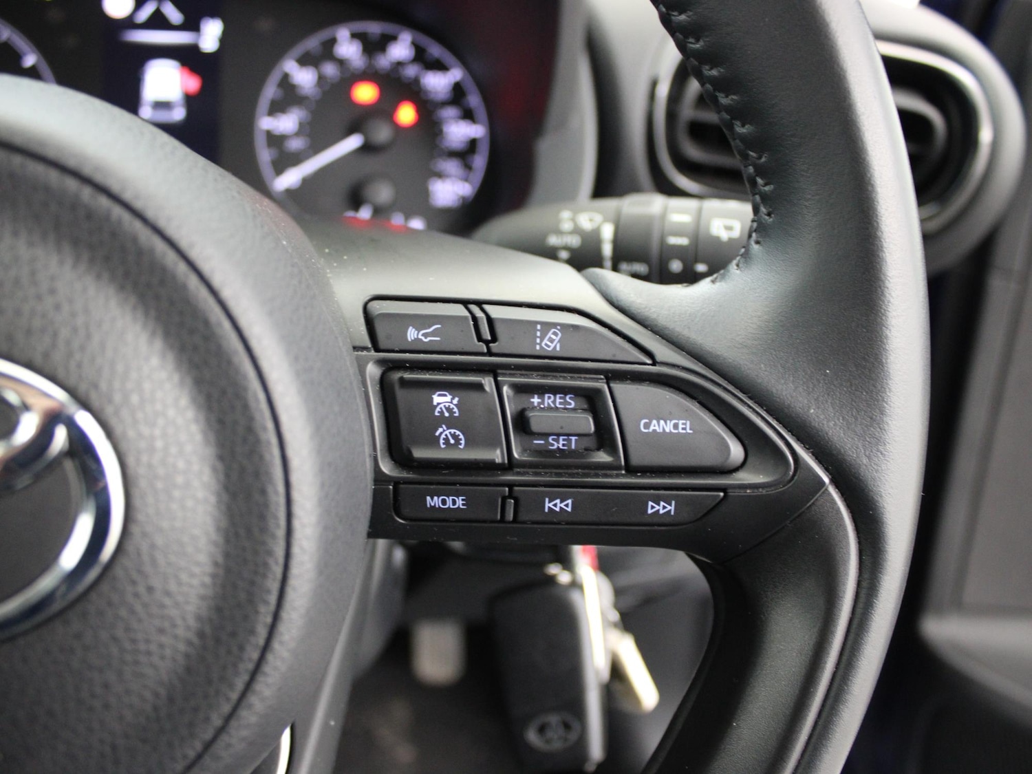 Used Toyota Yaris 2022 for sale - 77398058: Photo 28