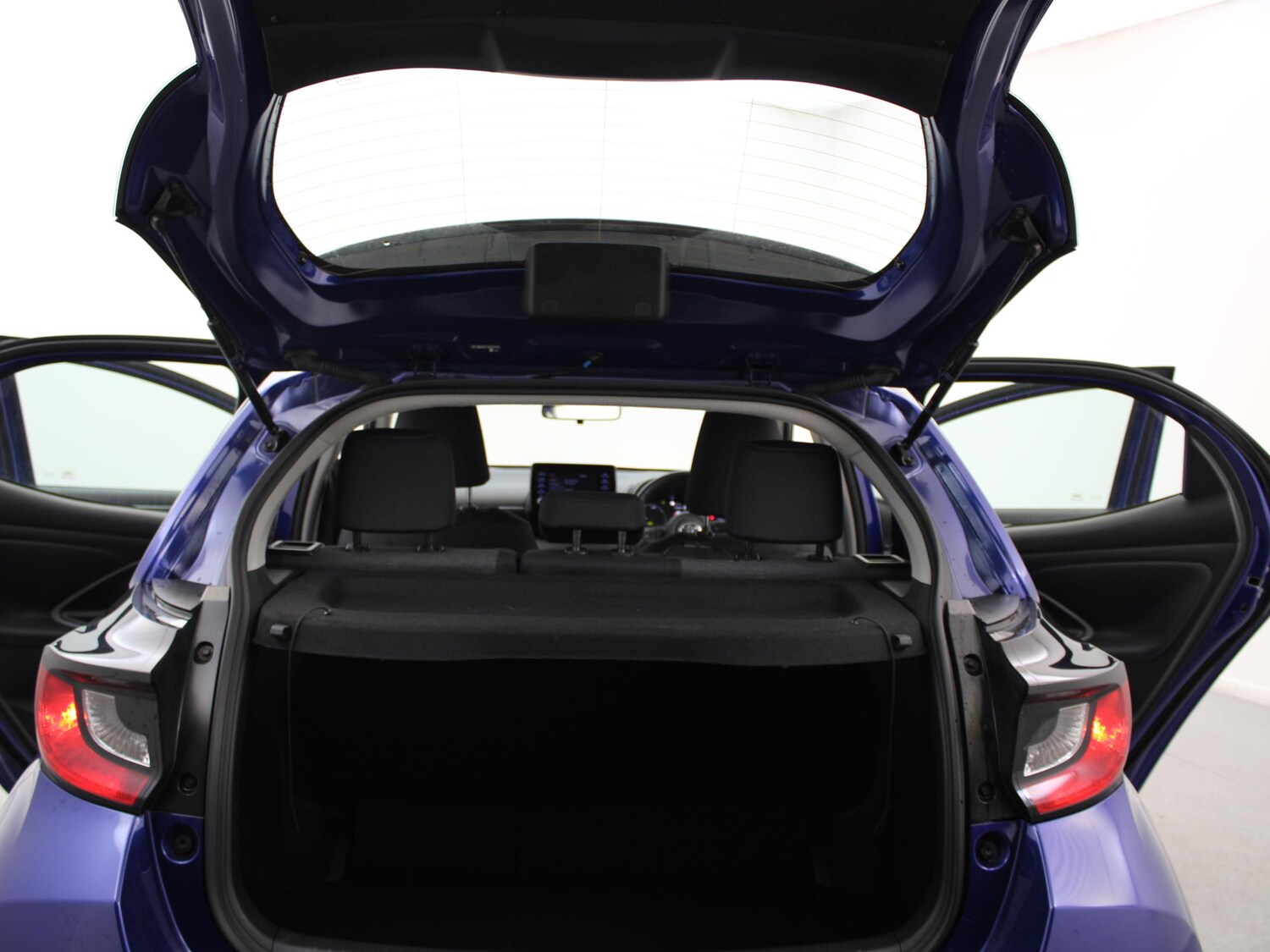 Used Toyota Yaris 2022 for sale - 77398058: Photo 34