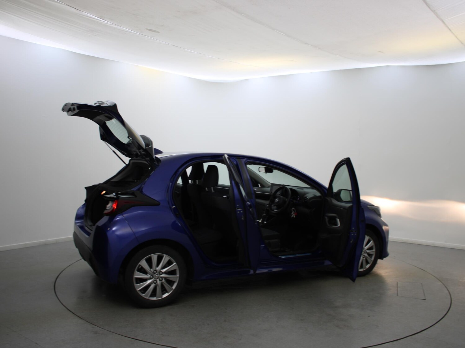 Used Toyota Yaris 2022 for sale - 77398058: Photo 35