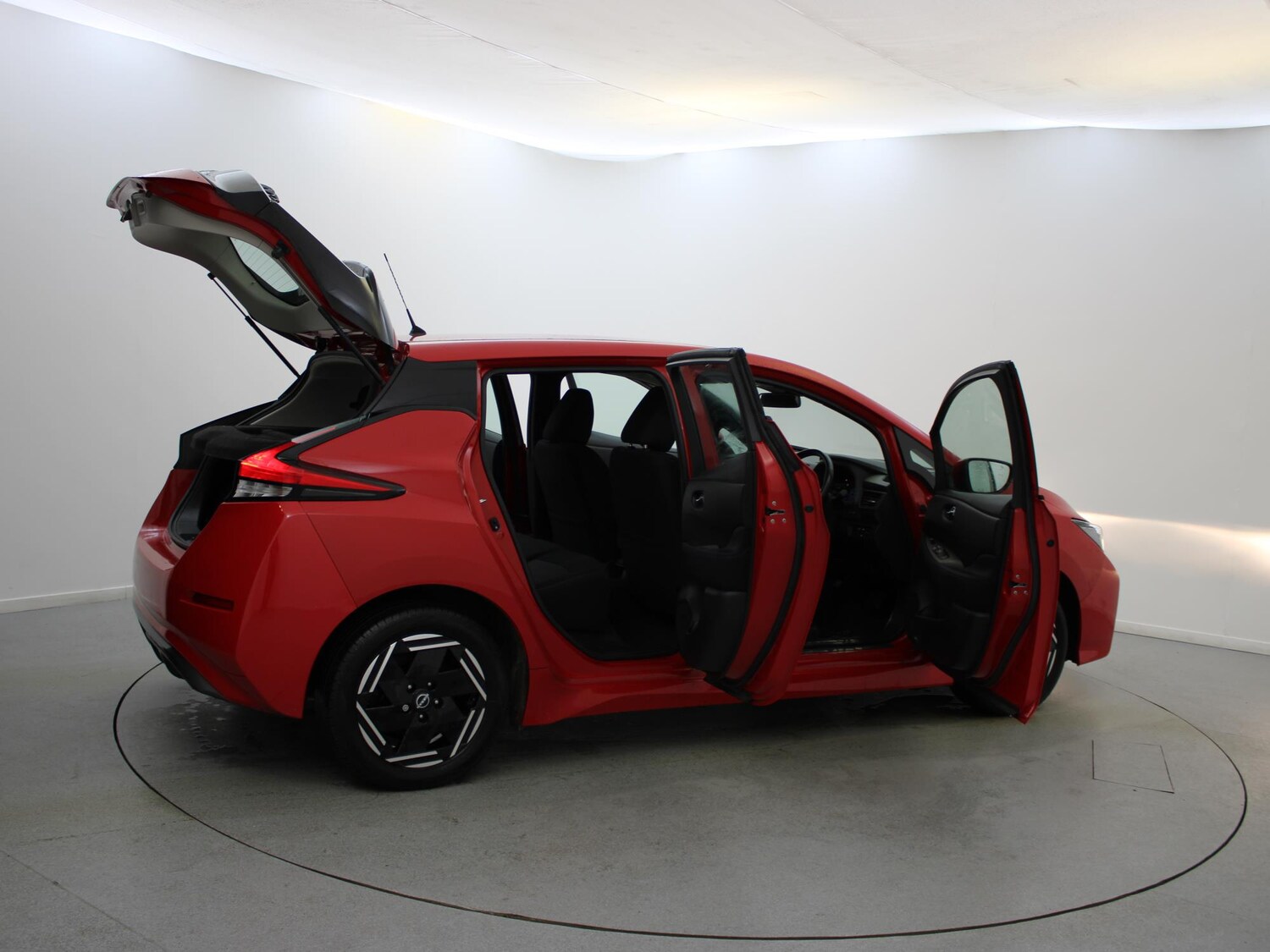 Used Nissan Leaf 2023 for sale - 77240087: Photo 35