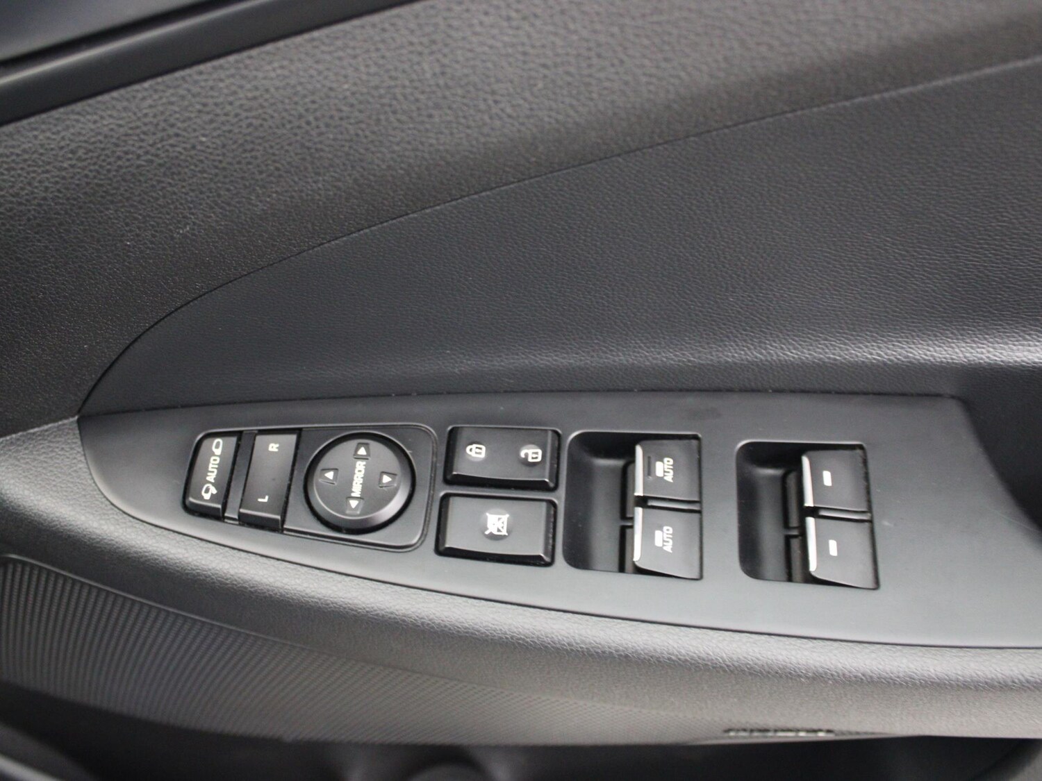 Used Hyundai TUCSON 2019 for sale - 77706875: Photo 37