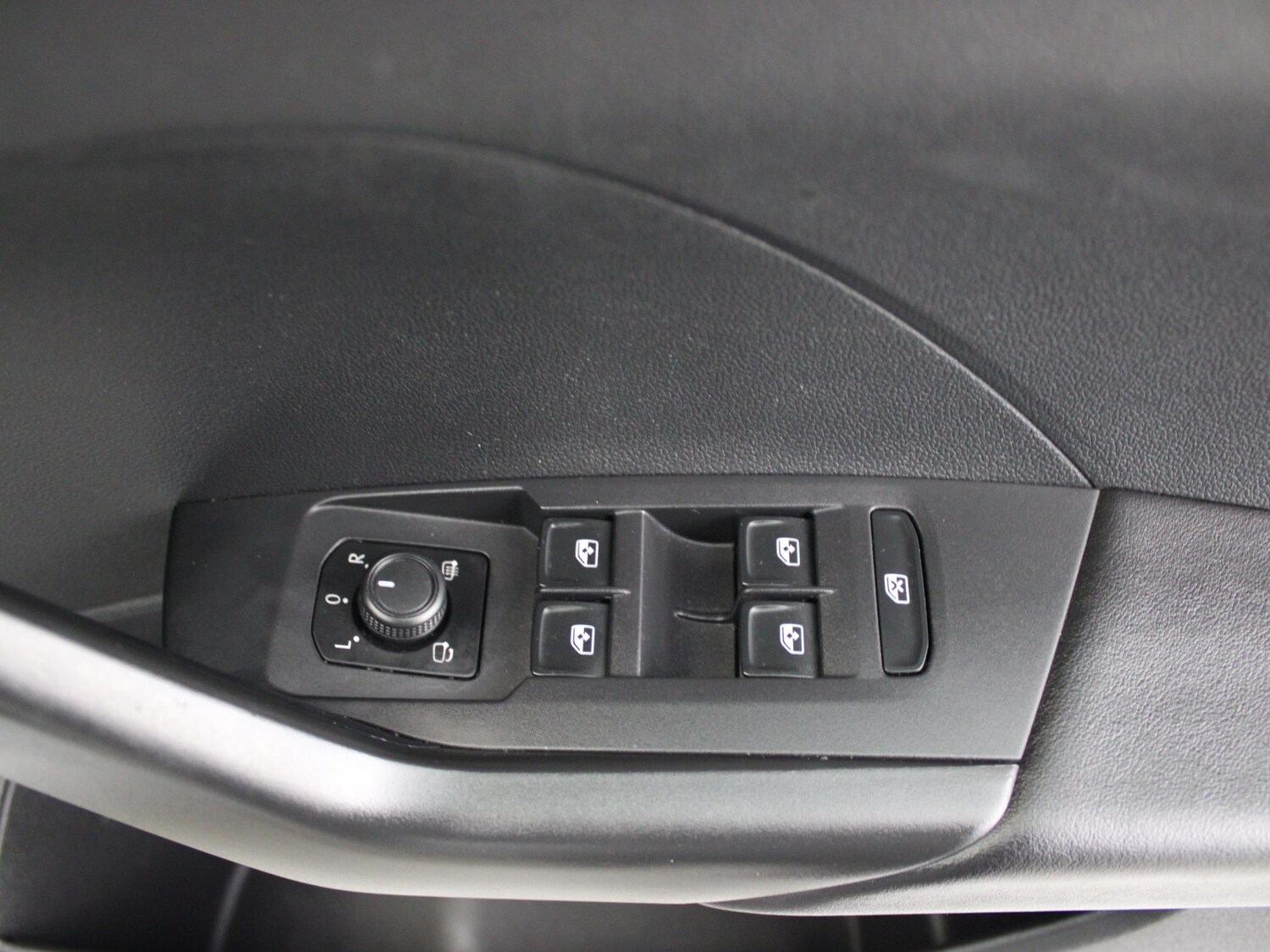 Used Volkswagen T-Cross 2022 for sale - 77158890: Photo 38