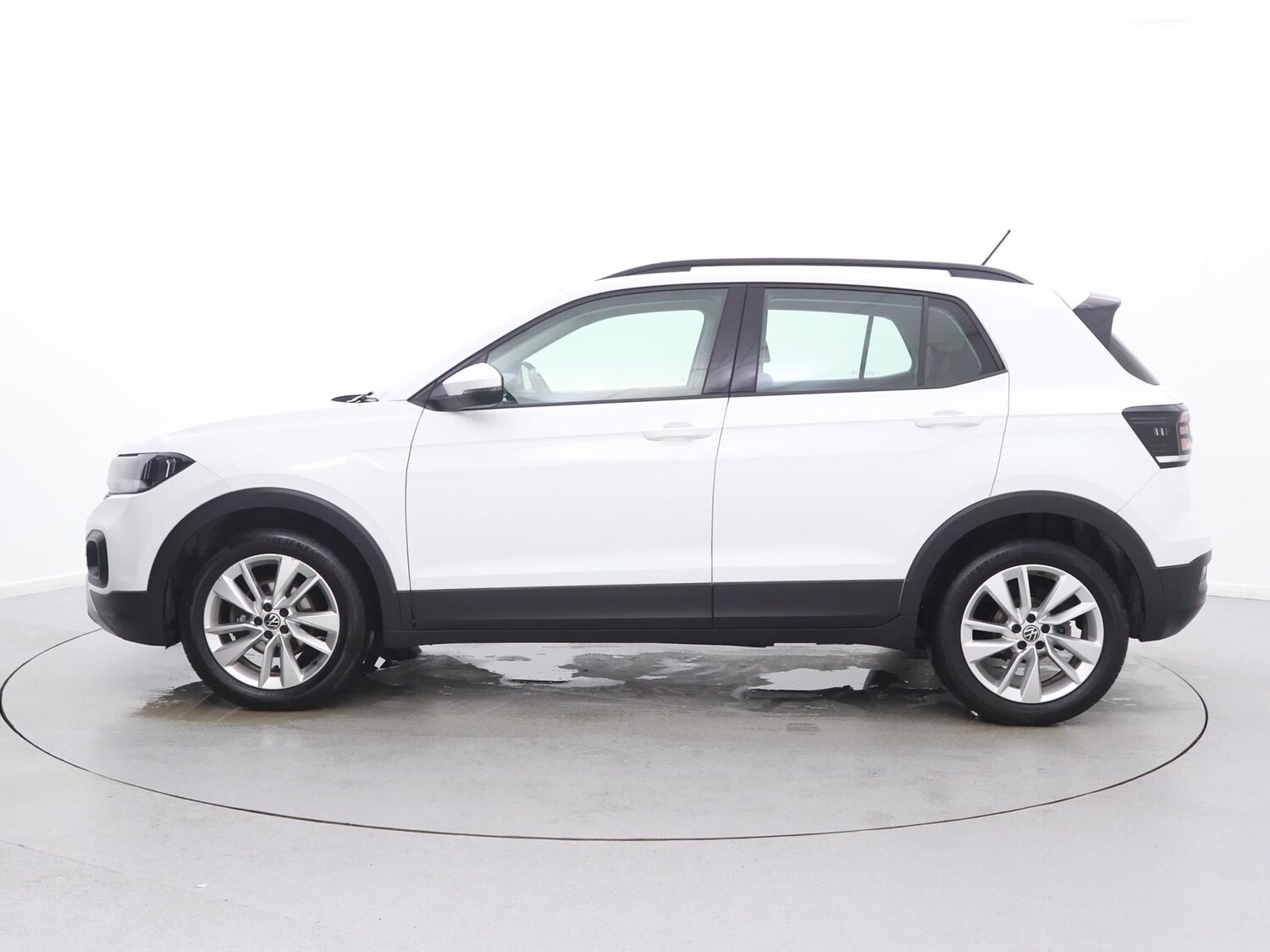 Used Volkswagen T-Cross 2022 for sale - 77158890: Photo 4