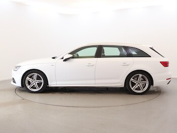 Used Audi A4 2017 for sale - 74939142: Photo
